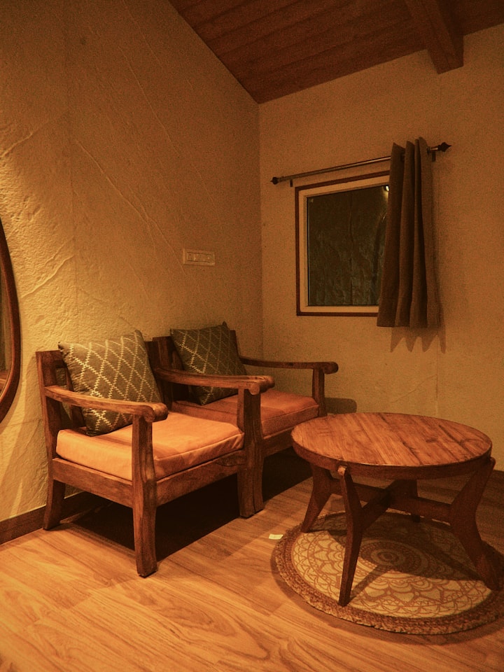 Srivasa - Paradise Treehouse With Jacuzzi - Mussoorie