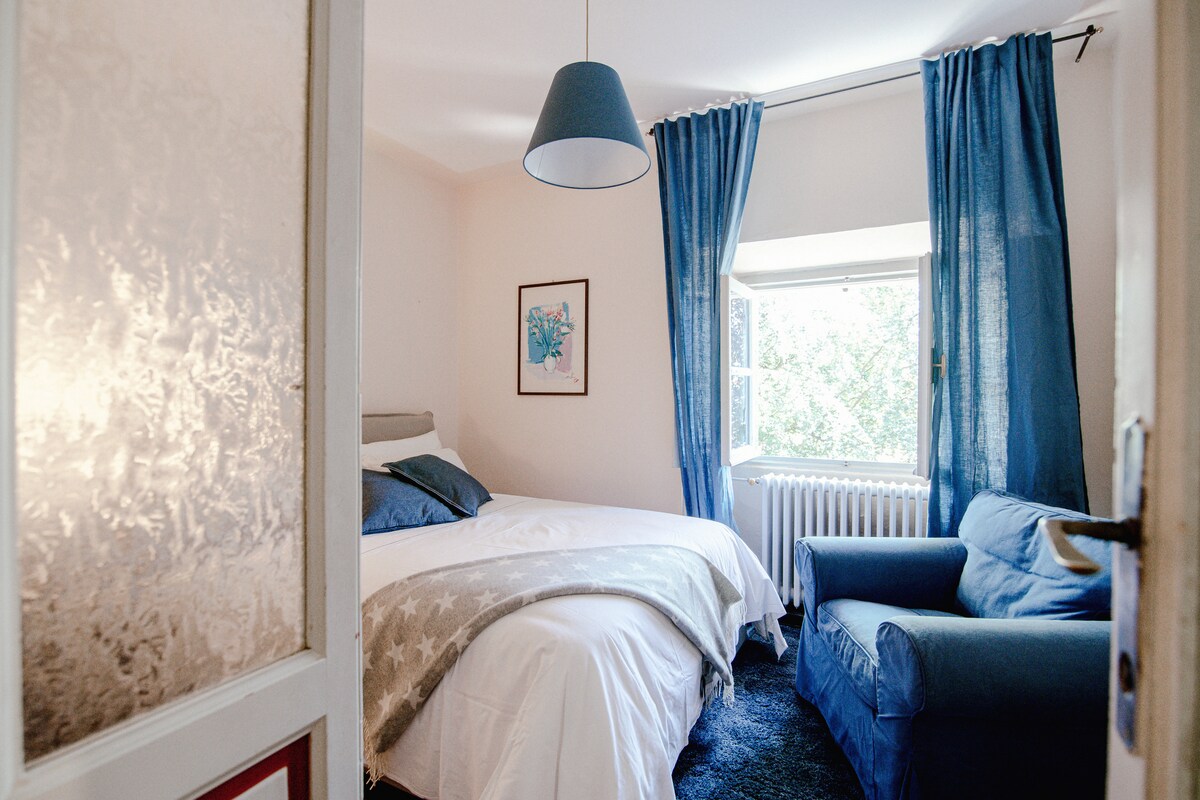 غرفة النوم 2