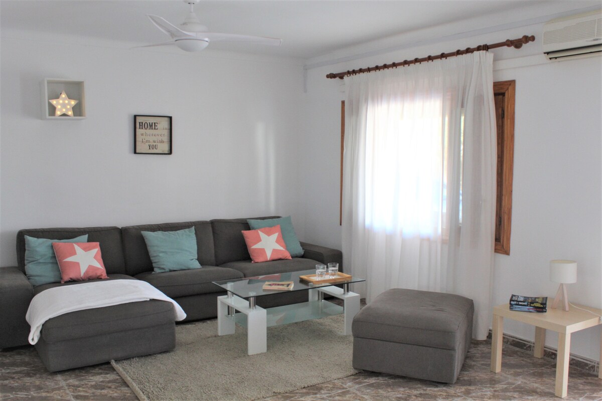 Top Airbnb: Alcudia Sunset holiday rental in Alcúdia