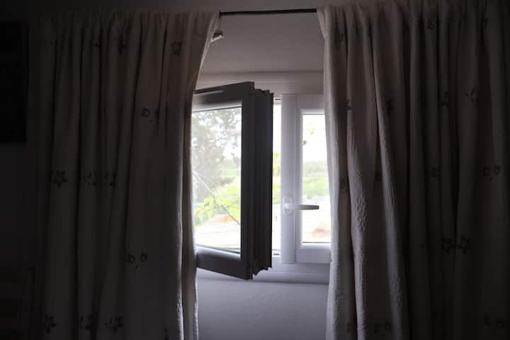 Dhomë gjumi 2