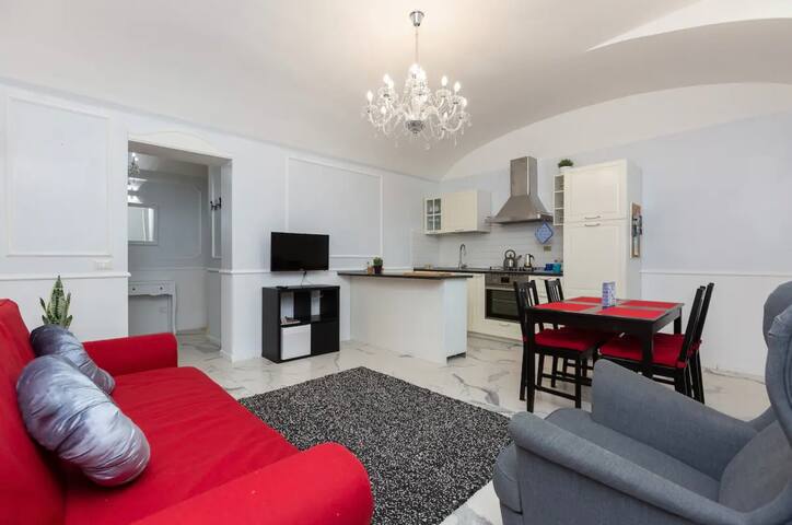 “DOLCE VITA” HOUSE | Termini Station | Esquilino gallery image 3