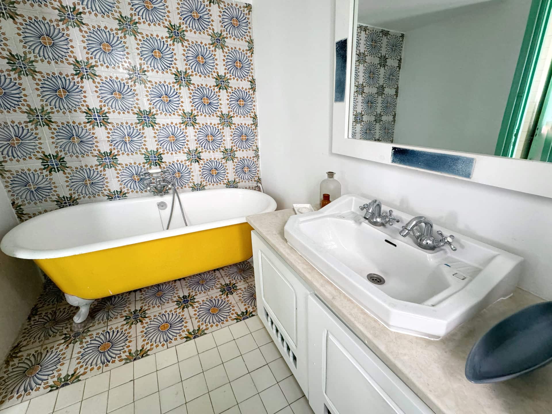 Maison de charme pieds dans l'eau avec piscine — Marsa Plage · Photo 38