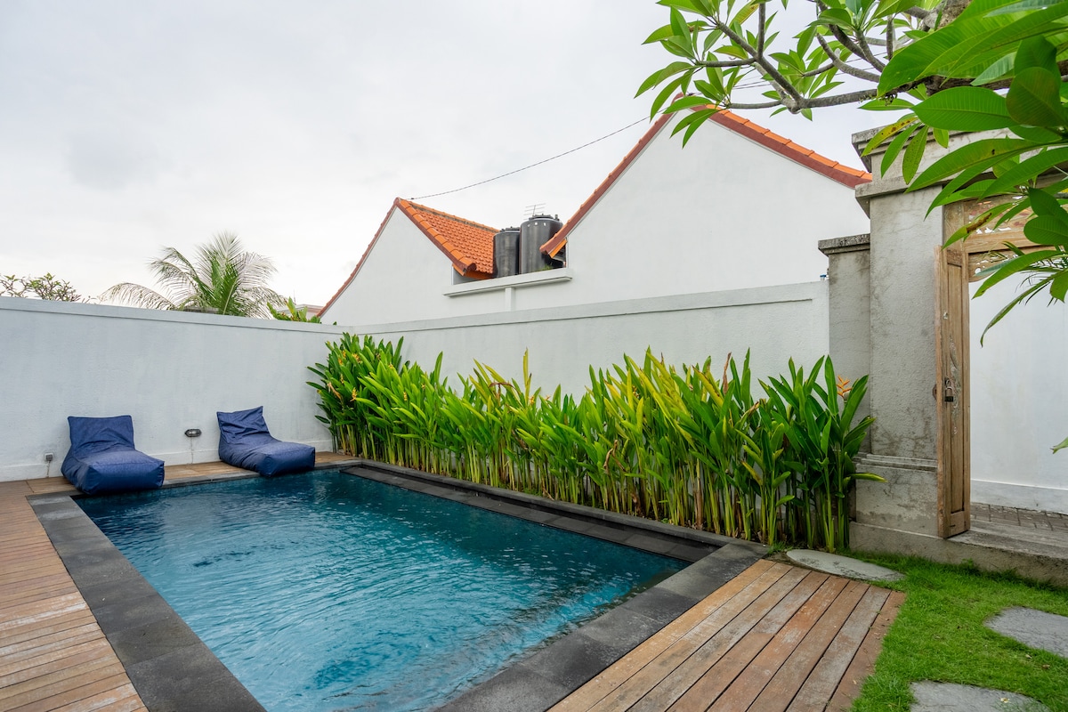 Home in Mengwi · ★4.9 · 2 bedrooms · 2 beds · 2 private baths, συγκρίσιμο Airbnb