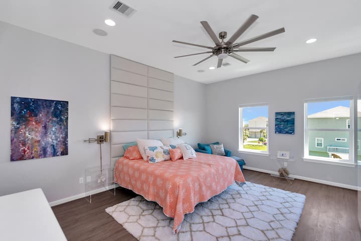 Suita më e gjerë e dhomës së gjumit "king" me pamje të mahnitshme!