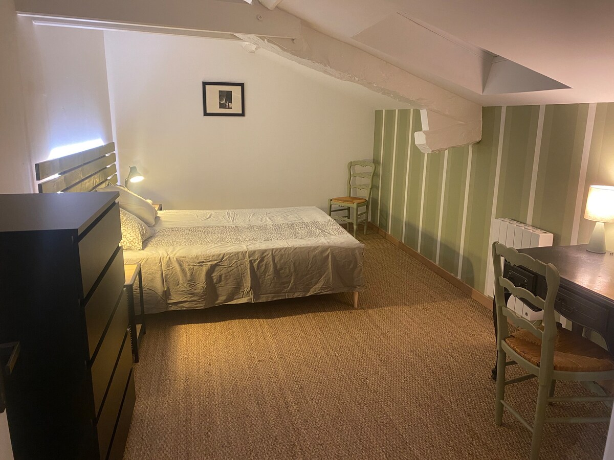 საძინებელი 2