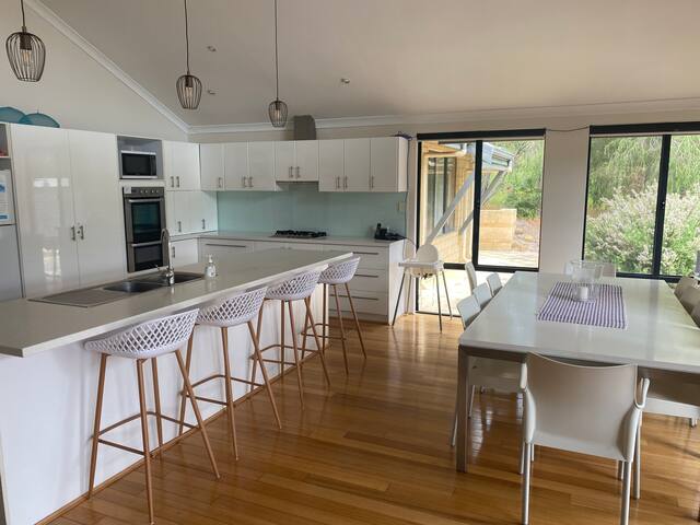 Yallingup Hidden Valley gallery image 5