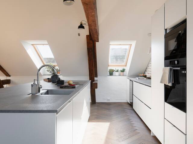 3(4)BR Duplex Loft w/ Balcony in Central Oslo gallery image 2