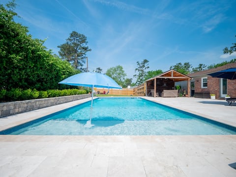 Luxury Pool Home | Fire Pit | Private Playground
