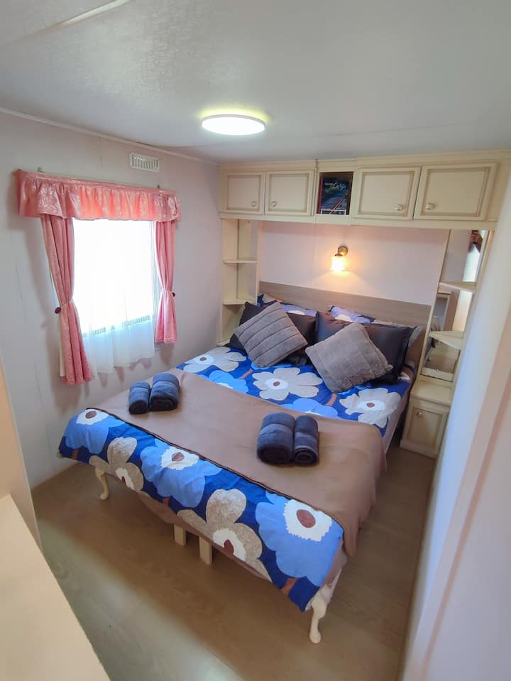 Quarto #1 com uma cama de casal
