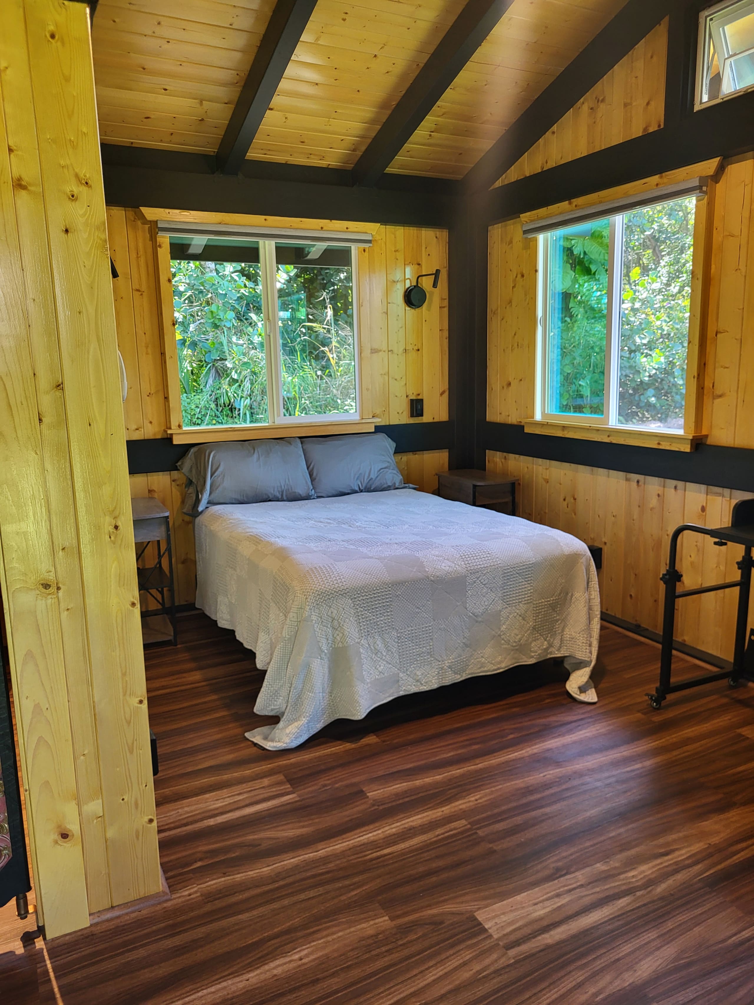 Cabin in Keaau · ★5.0 · 1 bedroom · 1 bed · 1 private bath - Image 4