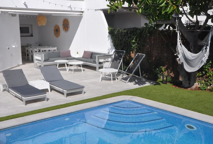 Miramar Sitges, with private pool!