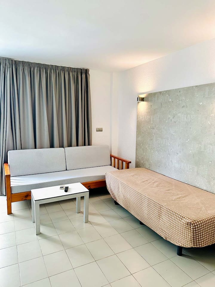 Holiday 1b Apt With Pool 2 Min To Ushuaia And Hi - Islas de Ibiza