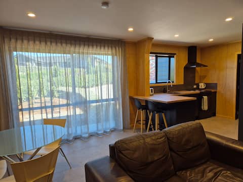 Popular Airbnb listing: Belle Amie Guesthouse in Waipa District