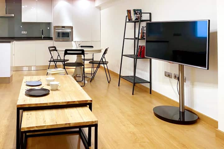 Трпезарија со телевизор