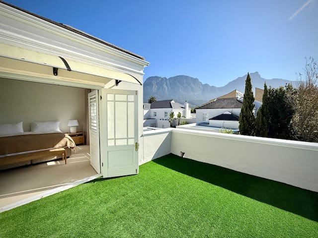 Stylish Home in Claremont