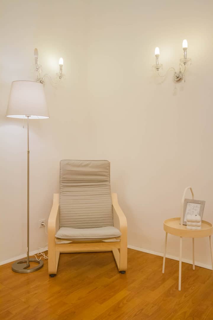 Cozy Hideaway On Szervita Square By Nw - Budapest