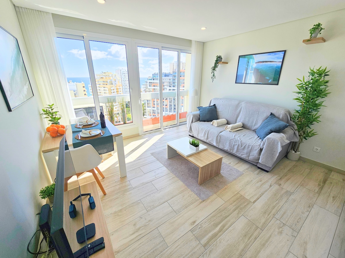 Anúncio popular: "Seascape Retreat" - Sea View | 3 min to the Beach em Portimão