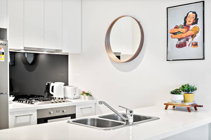 Kitchenette image 2