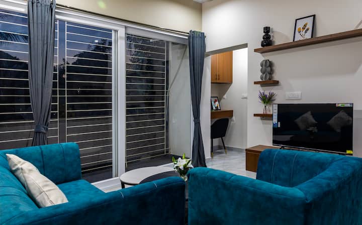 Spacious 1bhk + Balcony | Hsr/koramangala Stay - Bangalore
