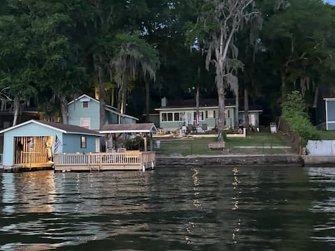 Sunset Haven & Backyard Cottage