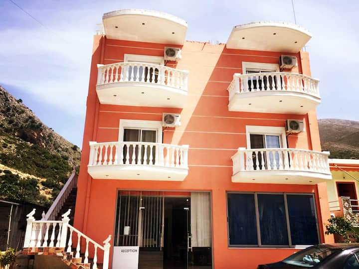 One Bedroom Apartment At Vila Romeo - Borsh
