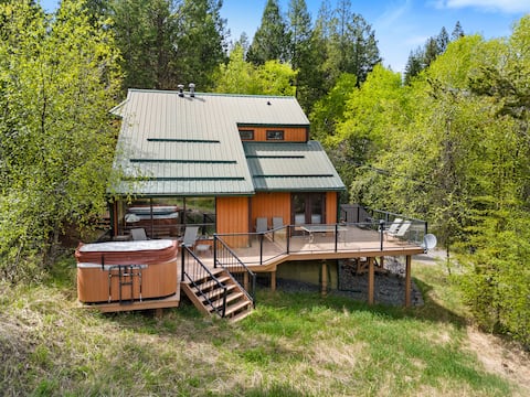Evergreen Escape | Hot Tub | Tucked in the Woods