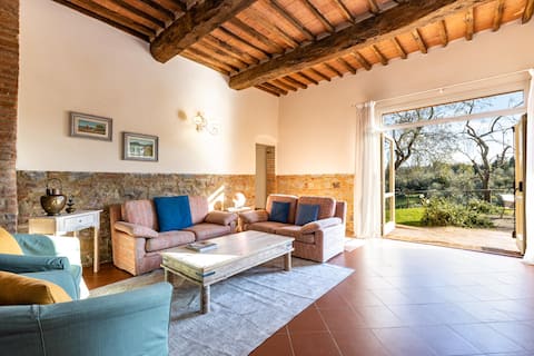 Annuncio Airbnb popolare: Villa Bonriposo a Peccioli