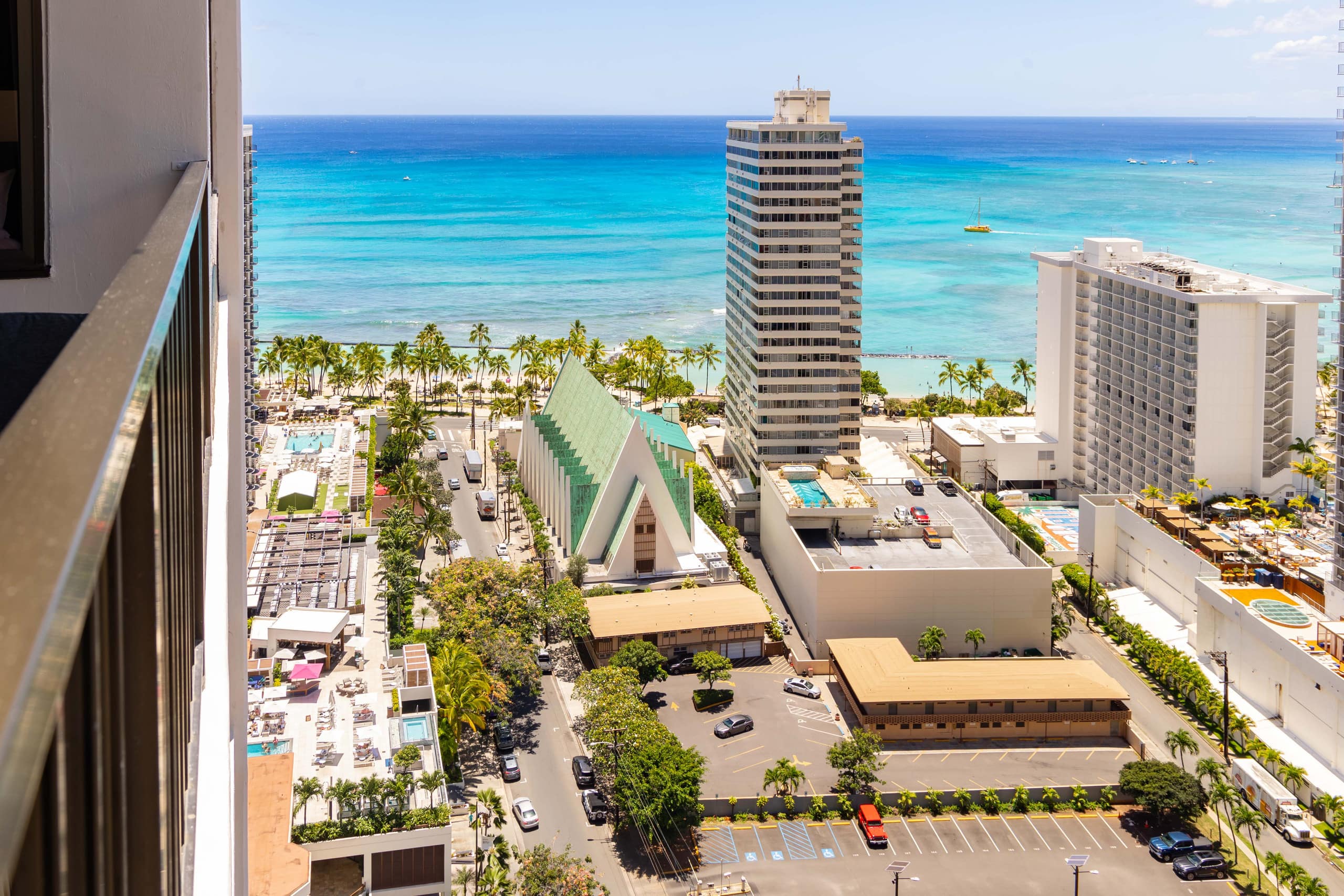 Waikiki Banyan 29th floor - pool & hot tub - Image 45
