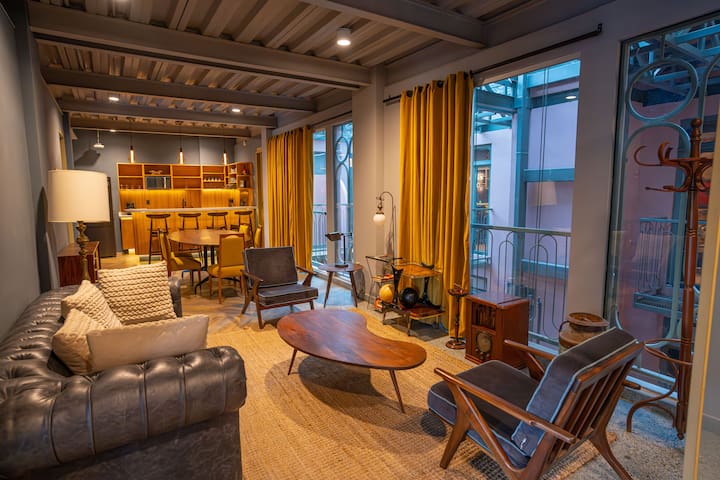 Pandora | PH 8BR Large Groups