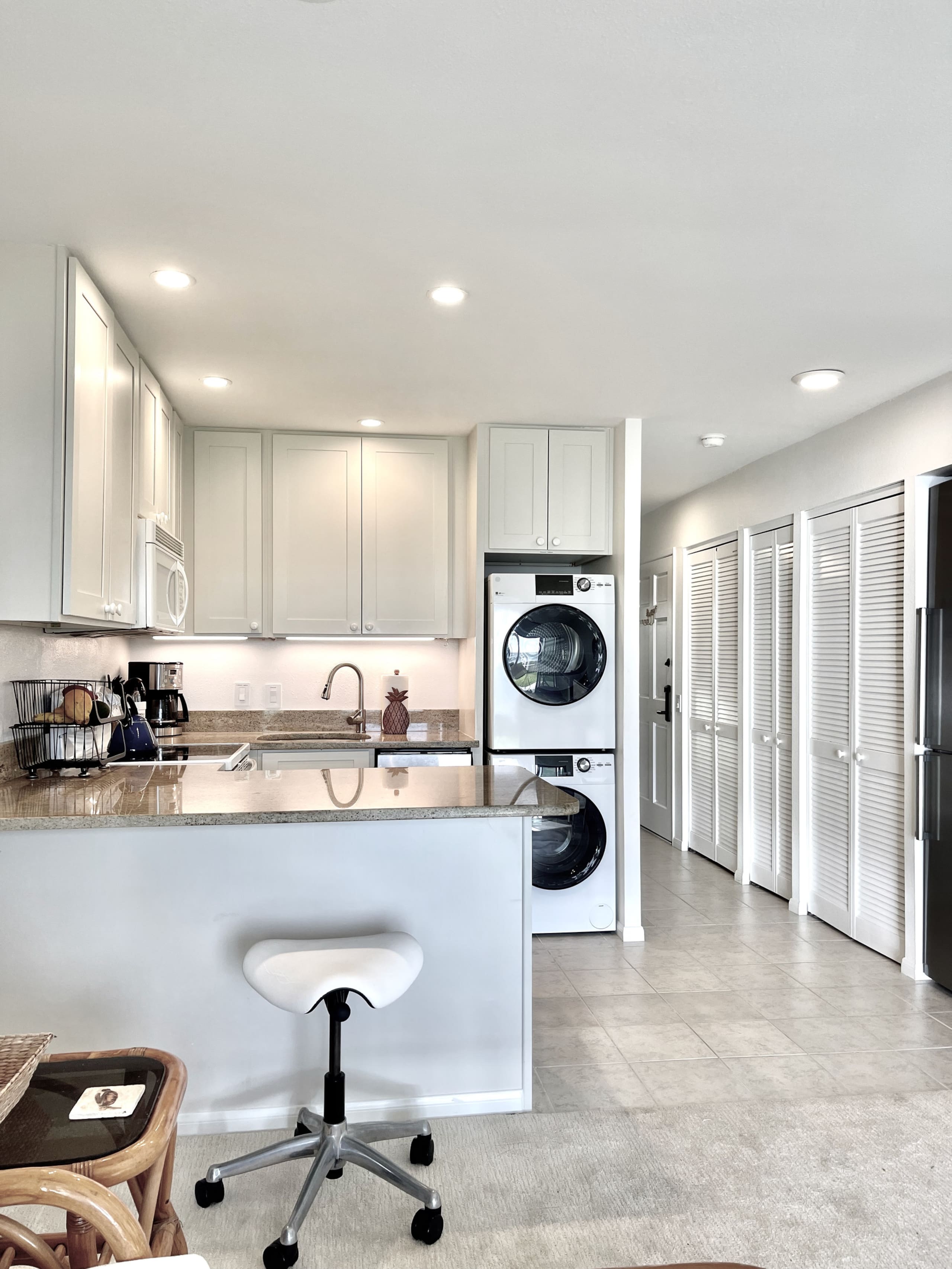 Unique Oceanfront Condo with Gorgeous Views - Image 3