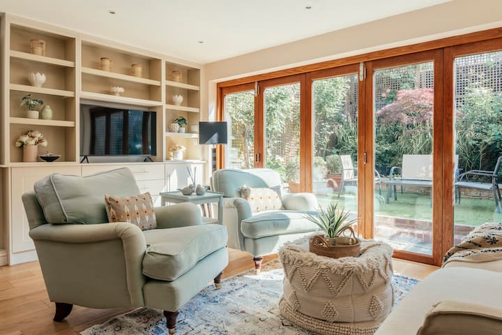 Beautiful Ground Floor Apartment + Private Garden - Londres