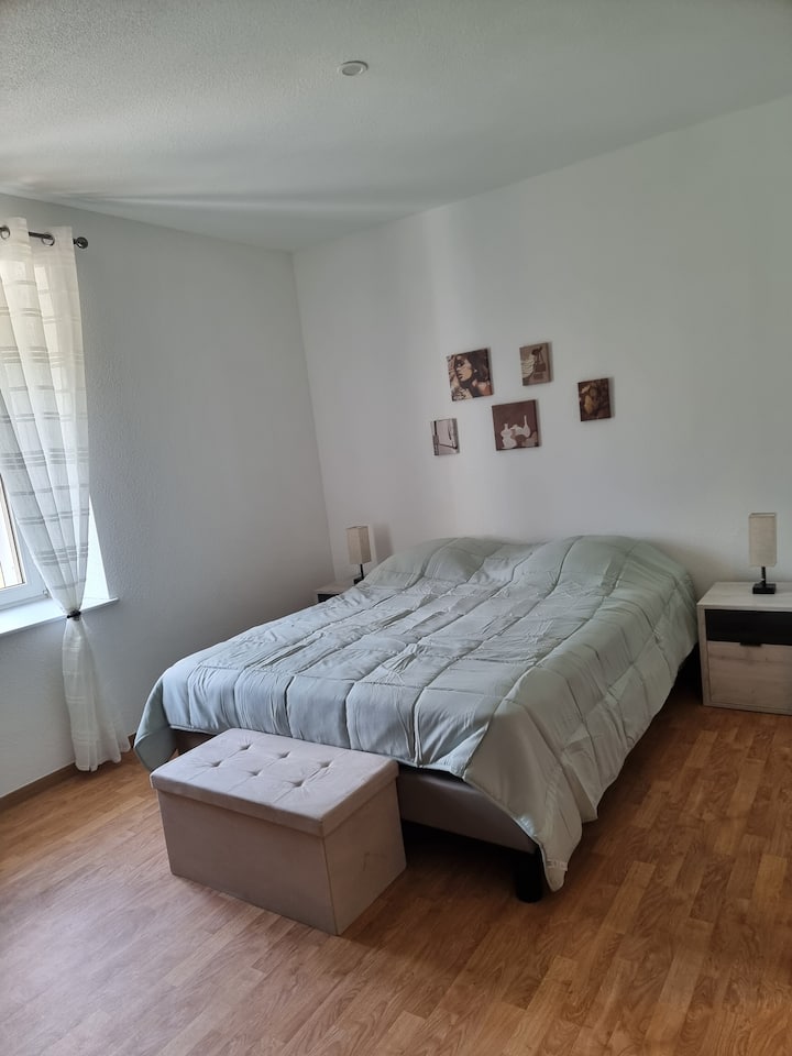 غرفة النوم 2