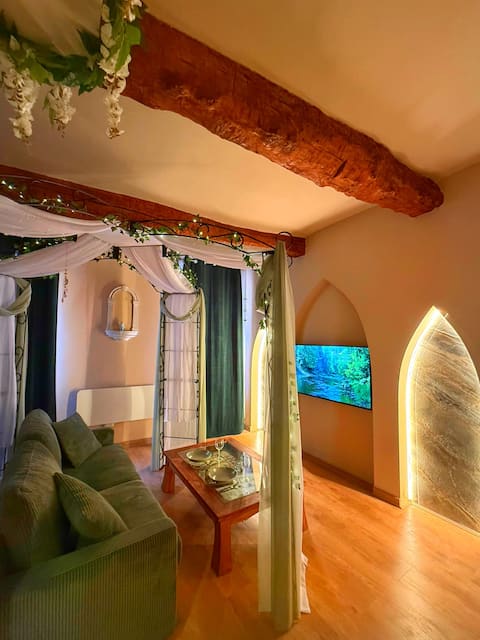 Successful Airbnb property: Elven Residence – fairy-tale world – center of Hyères in Hyères