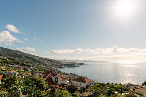 Sunrise House by Wanderlust Madeira - 2BR Sea View