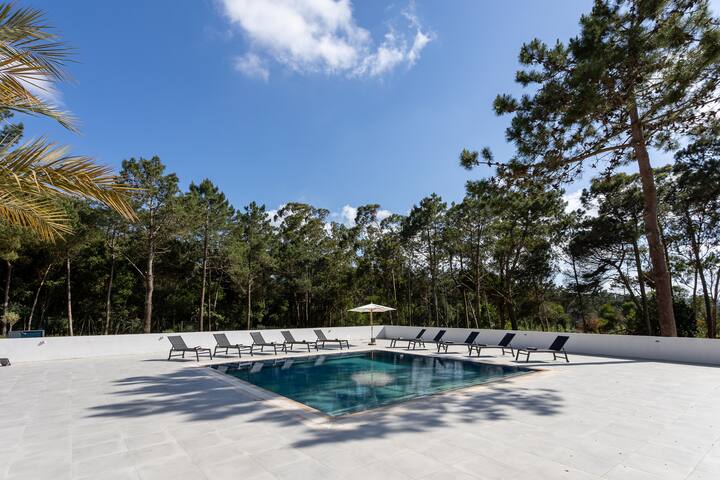 Casa das Tordoveias @ Elegant Villa by Hansi Home gallery image 3