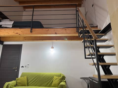 Popular Airbnb listing: Donna Laura suite vacation home in Siracusa