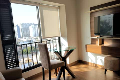 Top Airbnb: Apartment within walking distance of San Isidro en Lima