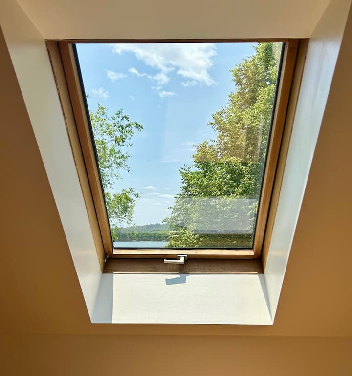 מיטה חדשה מגיעה השבוע, עוד תמונות מגיעות בקרוב! 