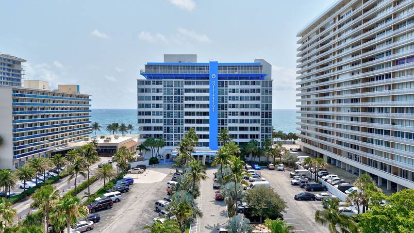 Ocean Front 2-bedroom Suite gallery image 2