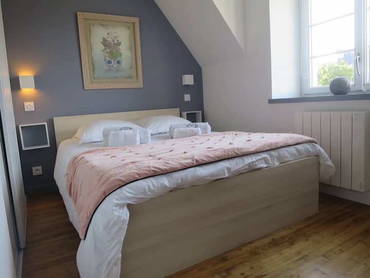 la grande chambre à l'étage