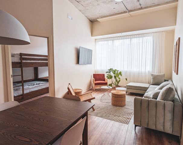 Terminus Hôtel – Fin de la ligne 1 gallery image 2