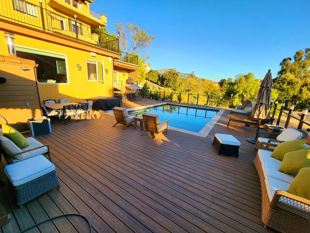 Luxury Hillside Oasis – Pool, Spa, Views Sleeps 10 gallery image 3