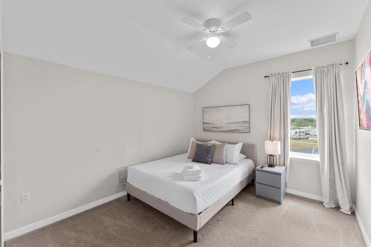  غرفة نوم رقم 3 مع سرير كامل #دافنبورت #أورلاندو #ديزني #يونيفرسال #سيتي ووك #ليغولاند #إقامة قصيرة #إقامة طويلة