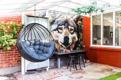 Tala, A Luxe Elwood Experience