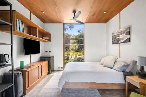 Top Airbnb: The Bungalow in Torquay