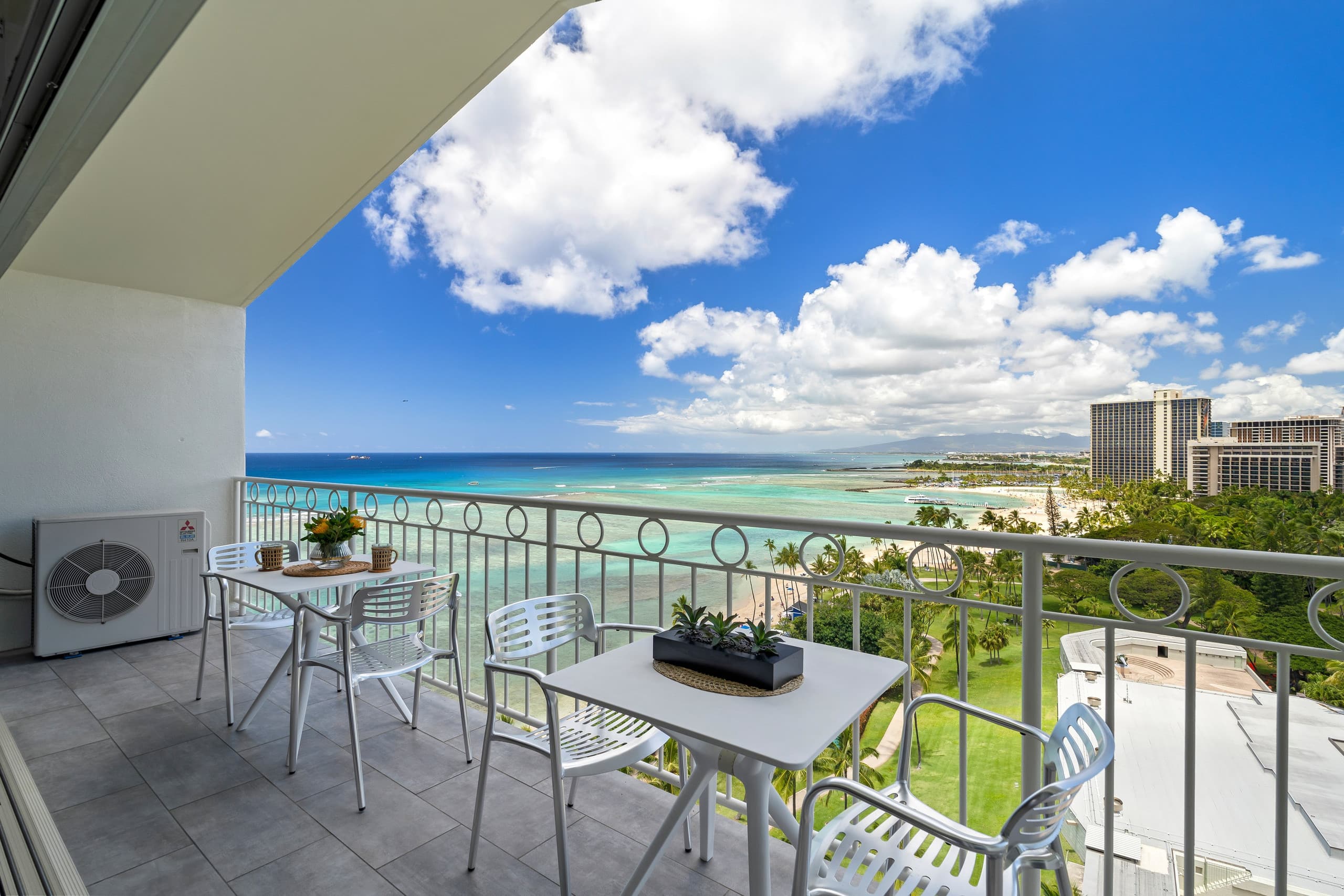 Condo in Honolulu · ★5.0 · 1 bedroom · 2 beds · 2 private baths - Image 20