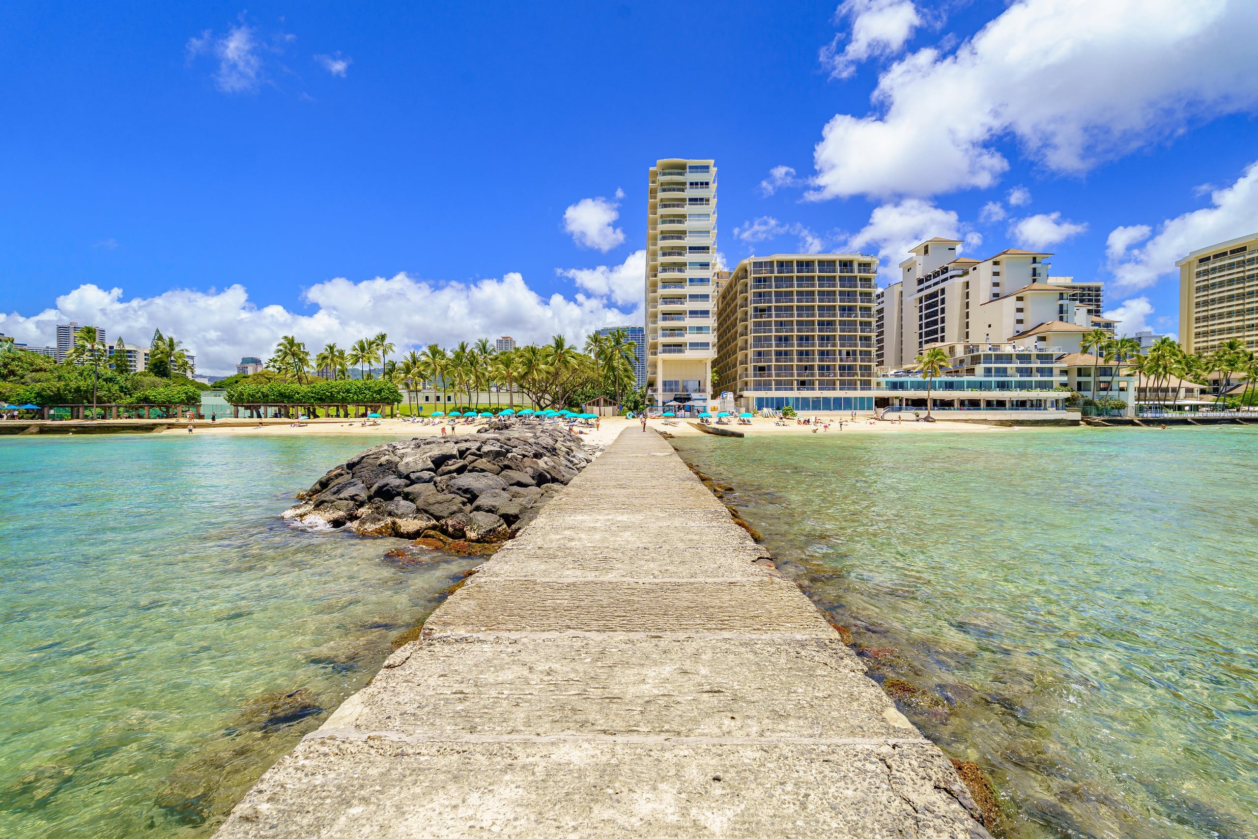 Condo in Honolulu · ★5.0 · 1 bedroom · 2 beds · 2 private baths - Image 24