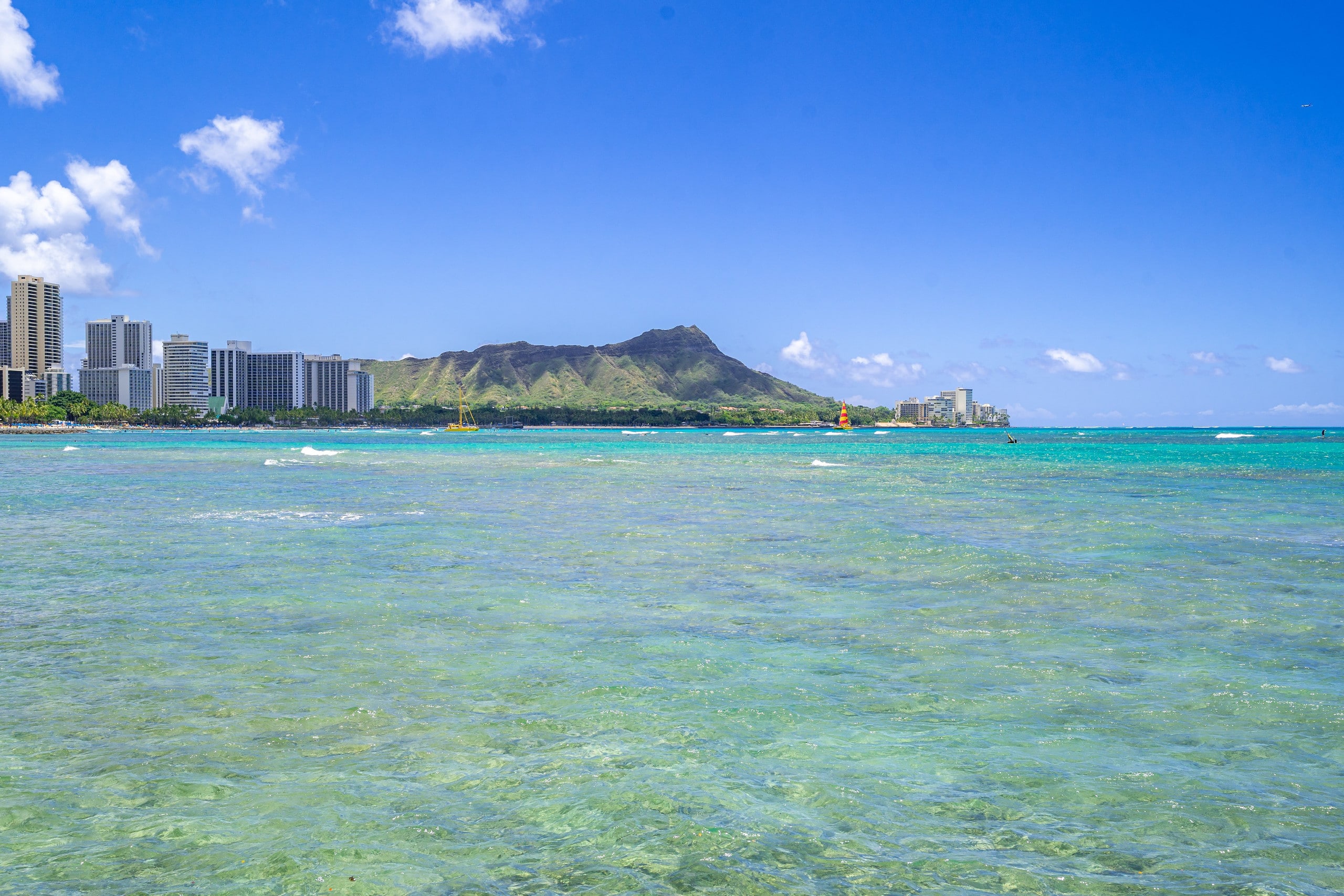 Condo in Honolulu · ★5.0 · 1 bedroom · 2 beds · 2 private baths - Image 32