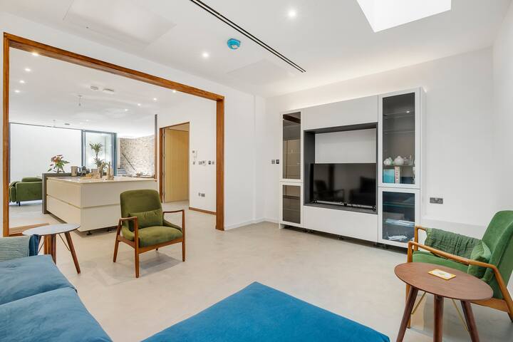 Luxury in Kensington – Duplex 3 bedroom 2 1/2 bath gallery image 5