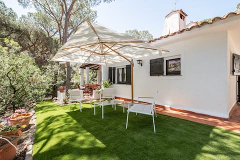 Stunning nature villa 200 meters from the sea